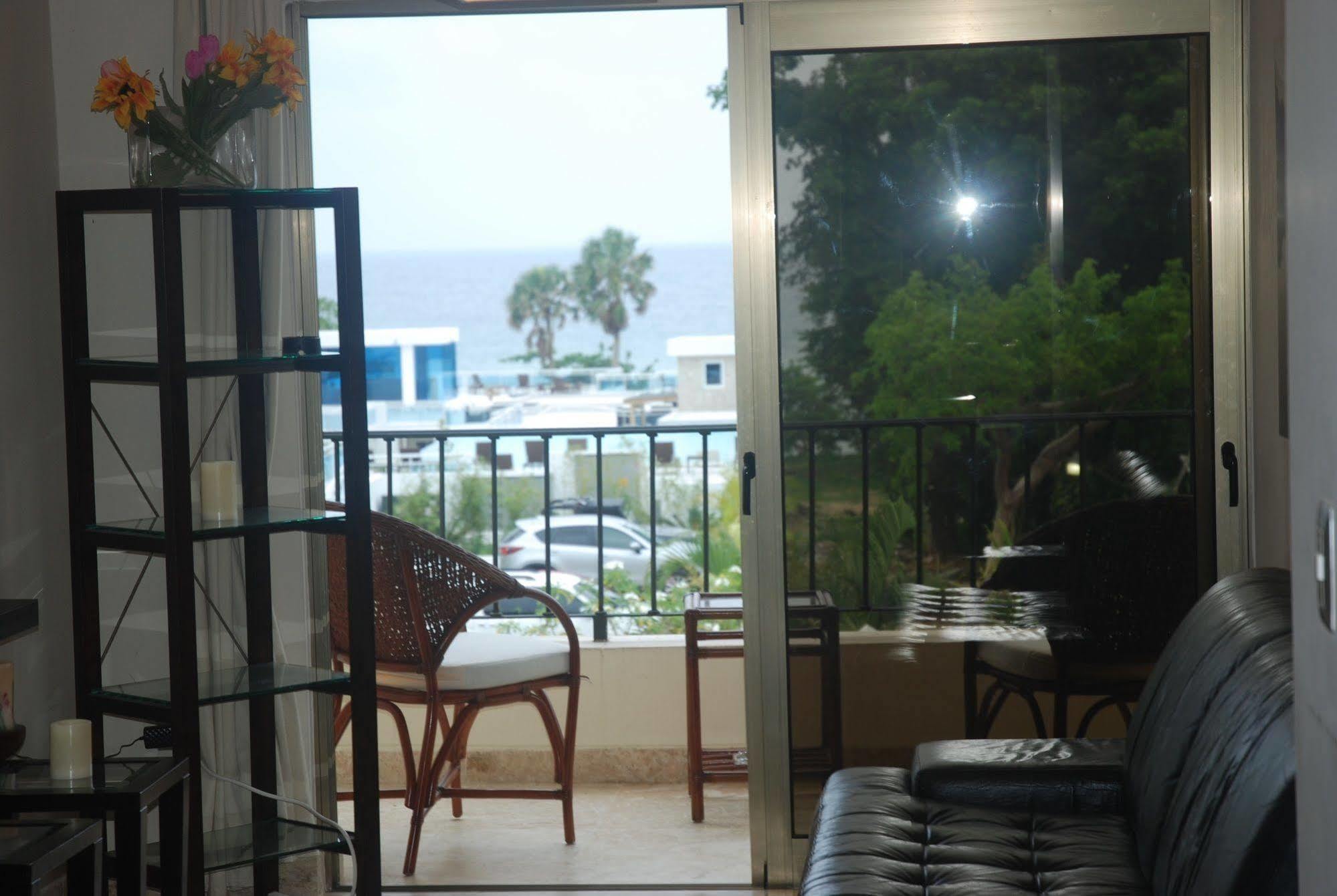 E&J Beach Condo Sosúa Eksteriør bilde