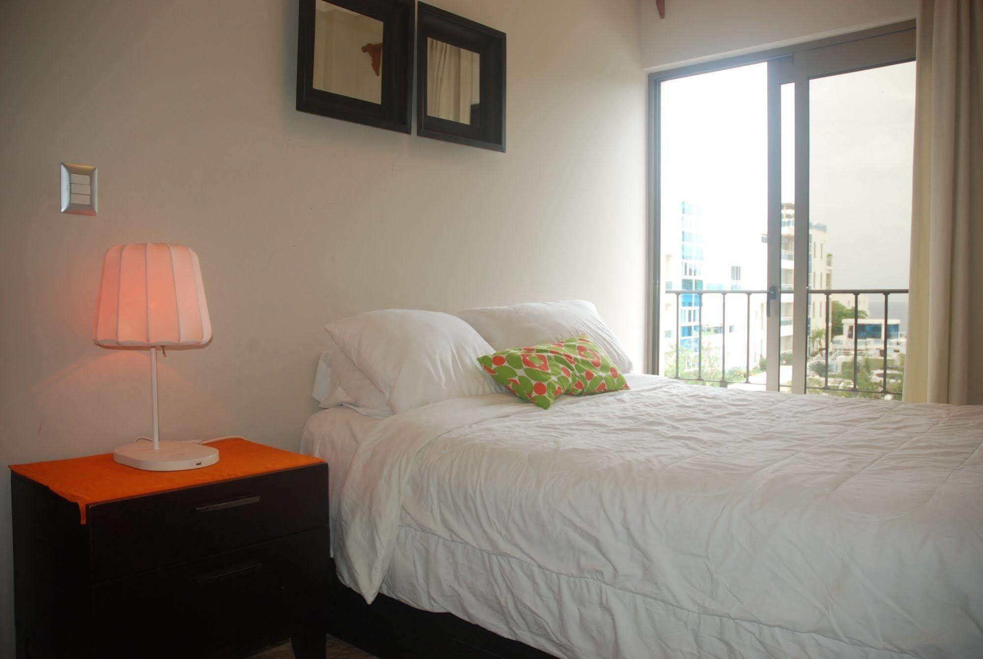 E&J Beach Condo Sosúa Eksteriør bilde