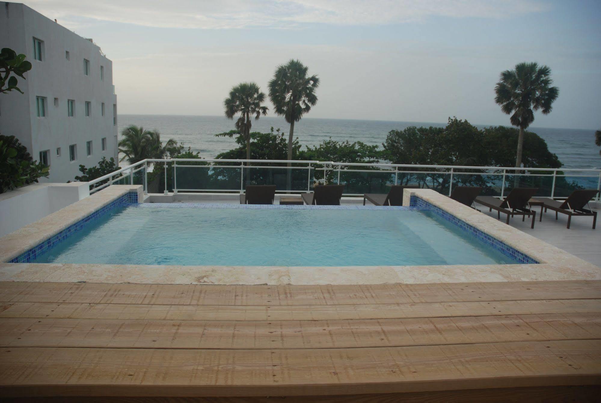 E&J Beach Condo Sosúa Eksteriør bilde